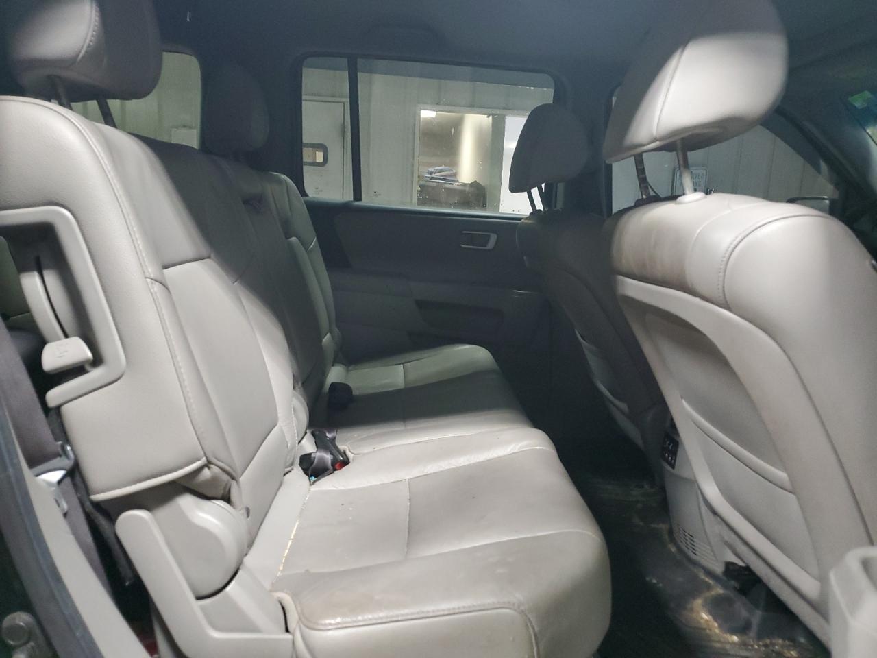 2012 Honda Pilot - Image 11