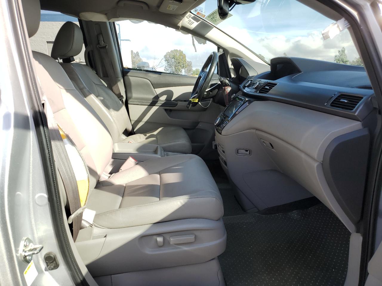 2015 Honda Odyssey - Image 7