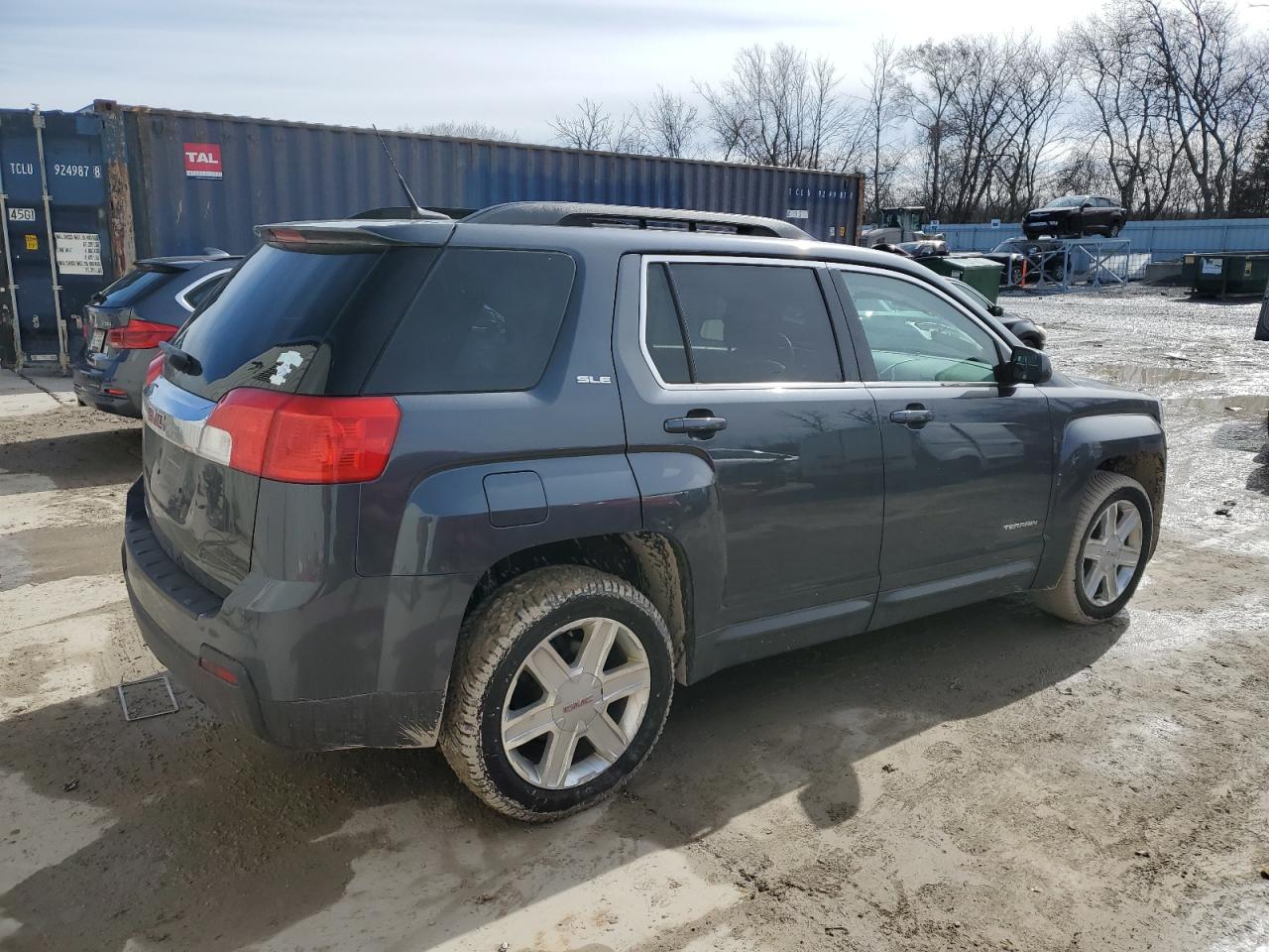 2010 GMC Terrain - Image 3