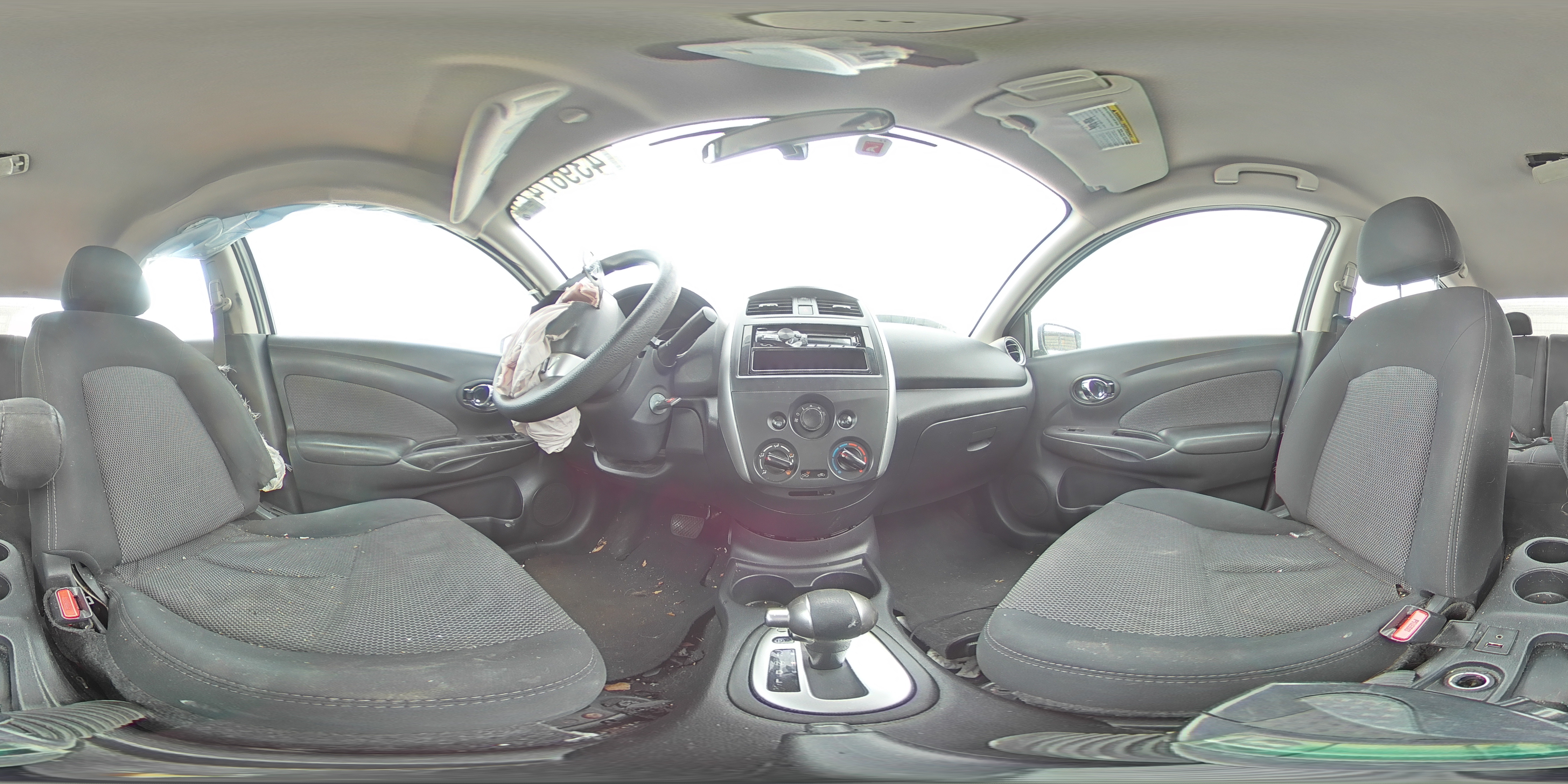 2016 Nissan Versa - Image 12