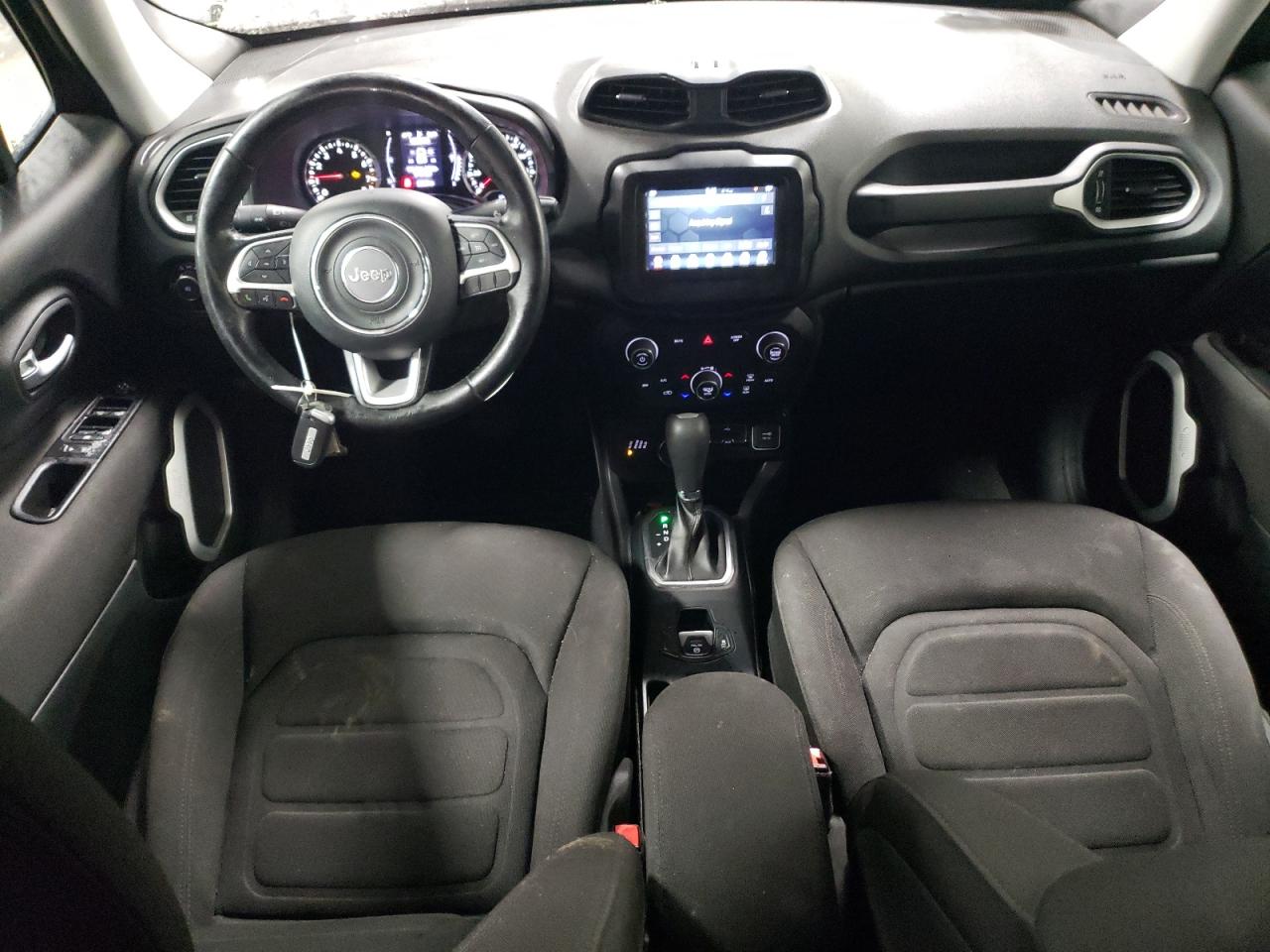 2020 Jeep Renegade - Image 8