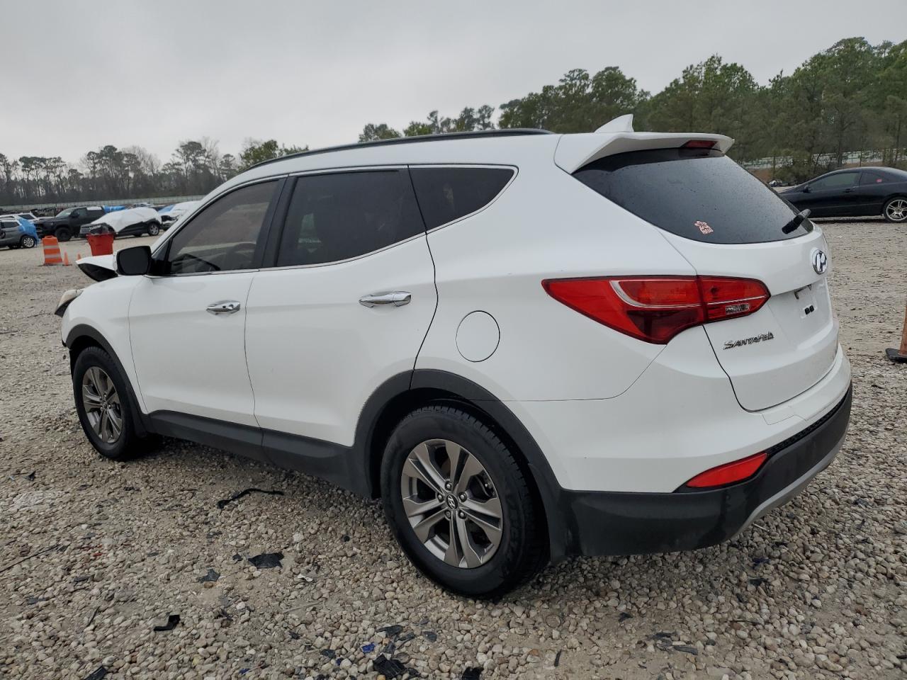 2014 Hyundai Santa Fe - Image 2