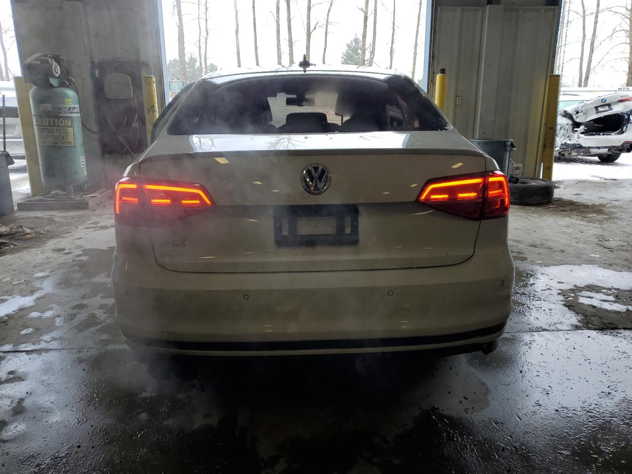 2016 Volkswagen Jetta - Image 6