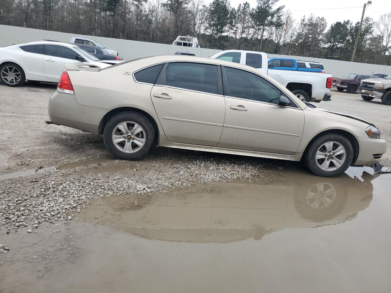 2012 Chevrolet Impala - Image 4