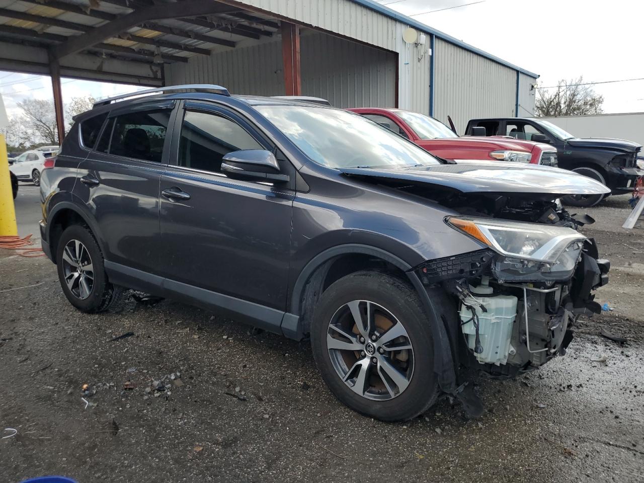 2018 Toyota RAV 4 - Image 4