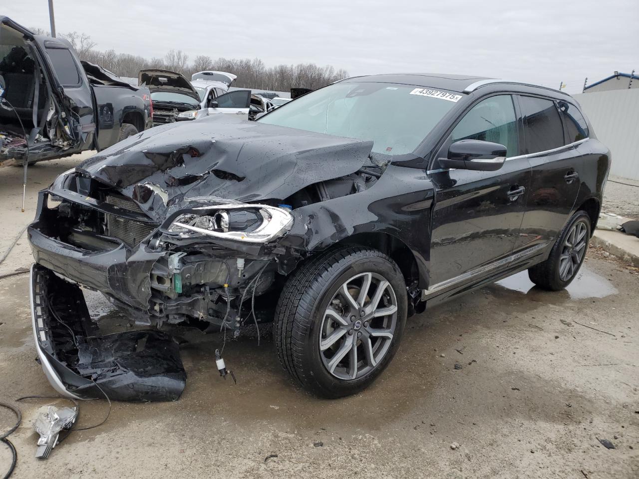 2017 Volvo XC60 - Image 1