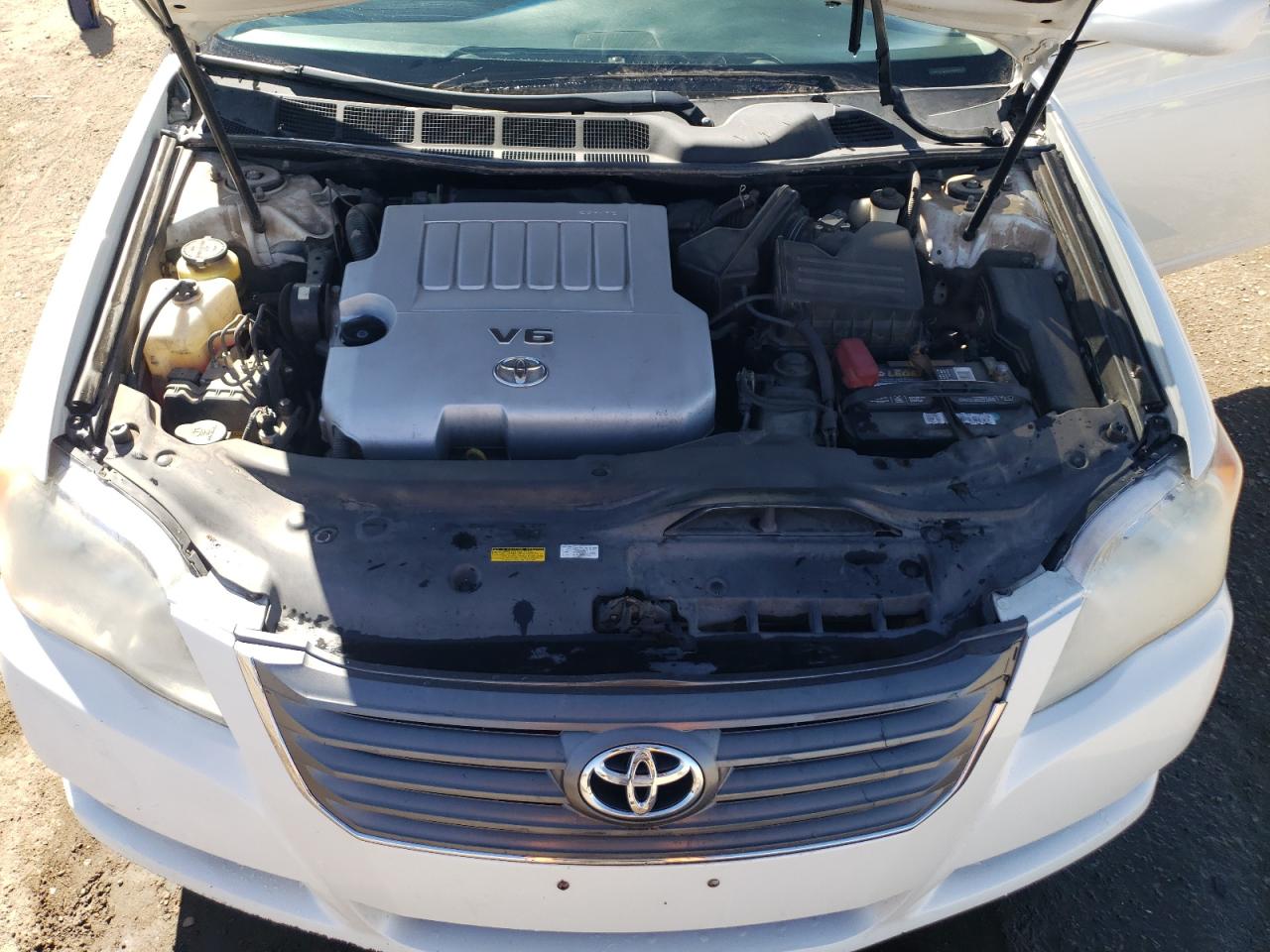 2009 Toyota Avalon - Image 11