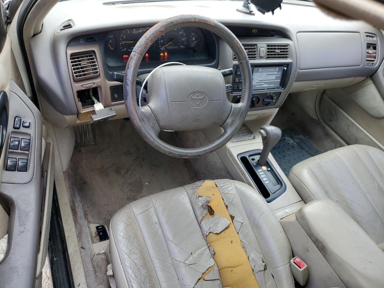 1998 Toyota Avalon - Image 8