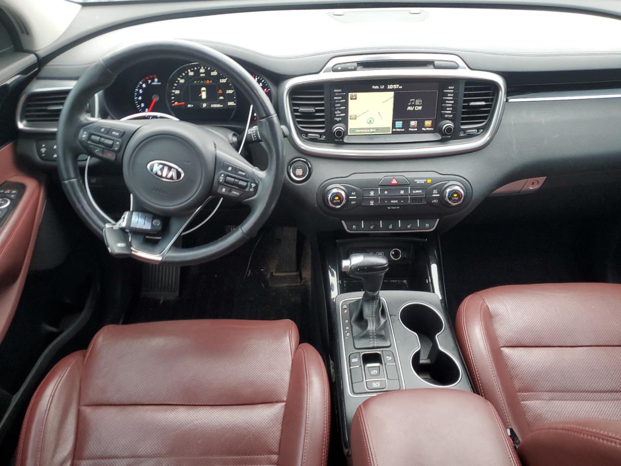 2017 Kia Sorento - Image 8