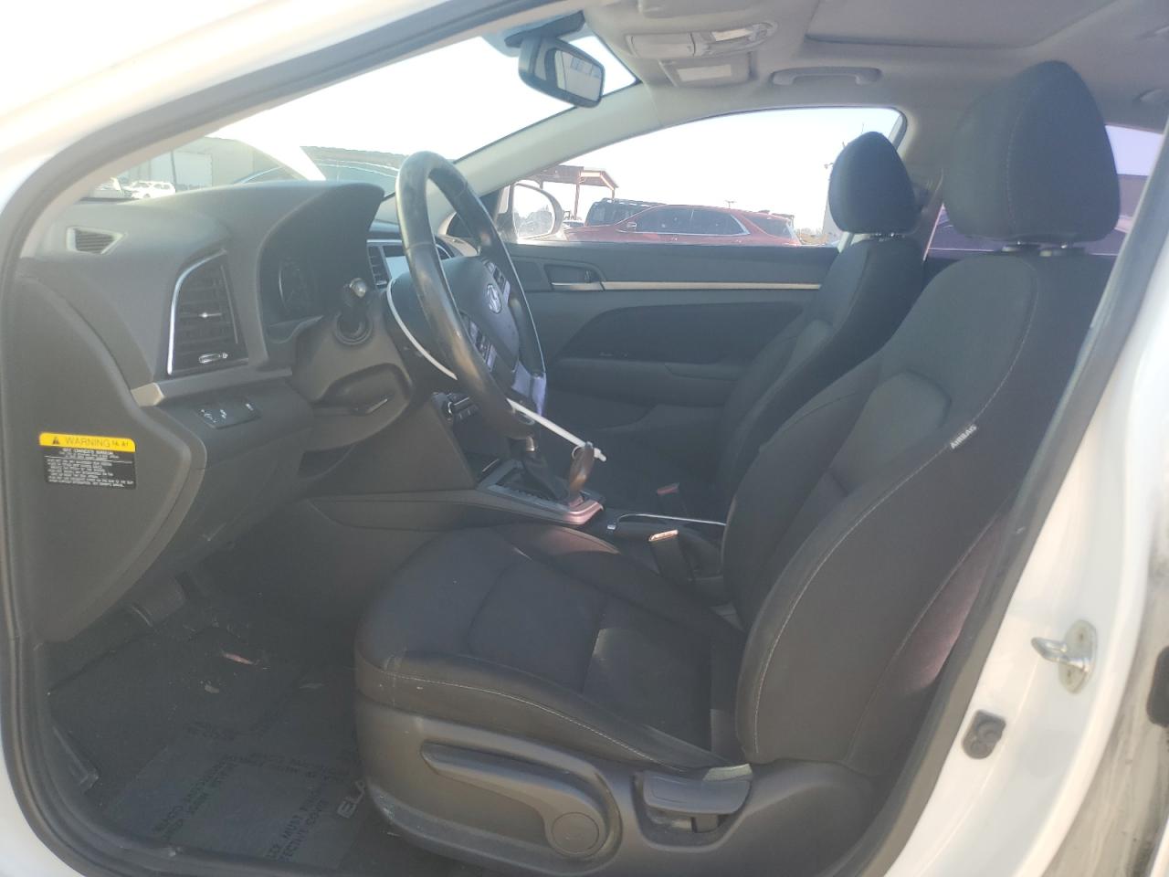 2018 Hyundai Elantra - Image 7