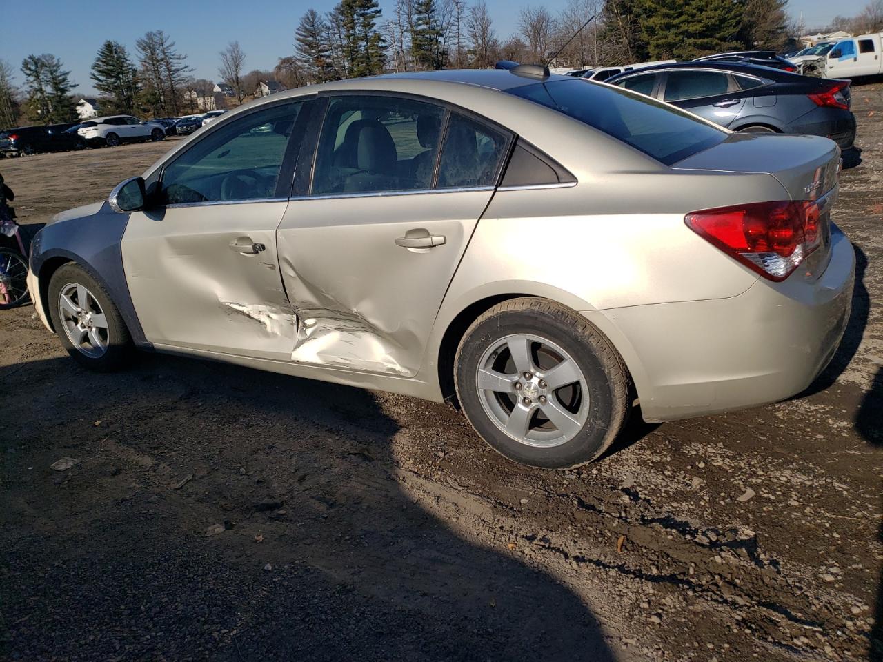 2015 Chevrolet Cruze - Image 2