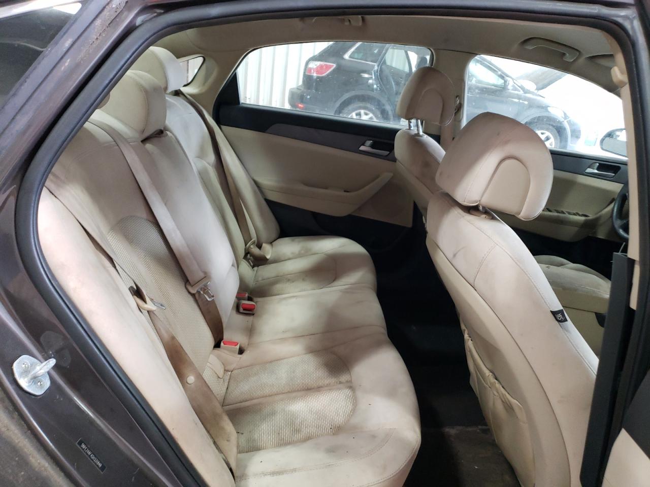 2016 Hyundai Sonata - Image 10