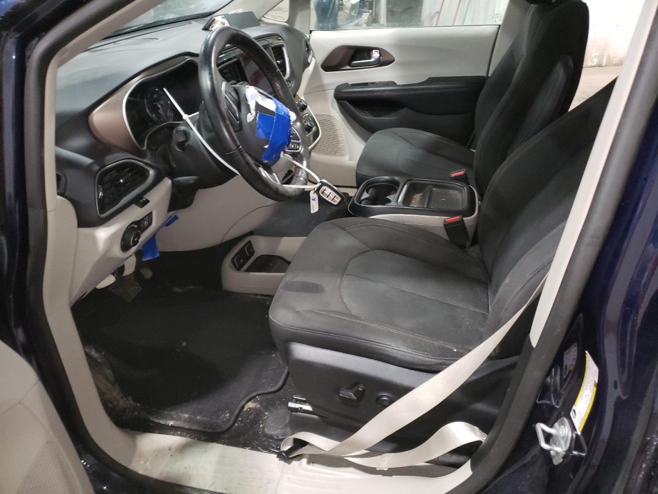 2019 Chrysler Pacifica - Image 7