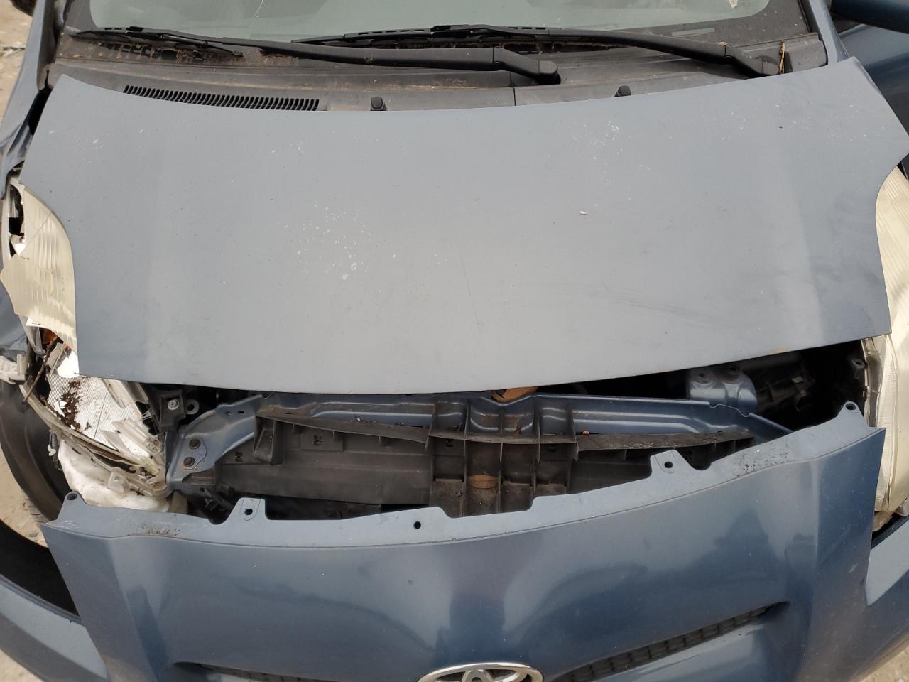 2010 Toyota Yaris - Image 11