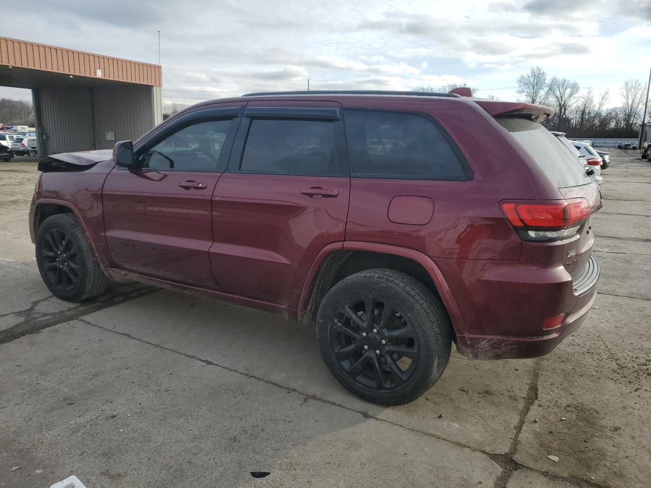 2018 Jeep Grand Cherokee - Image 2