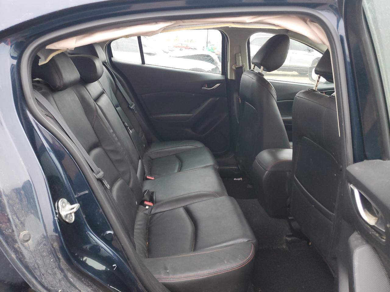 2014 Mazda 3 - Image 10