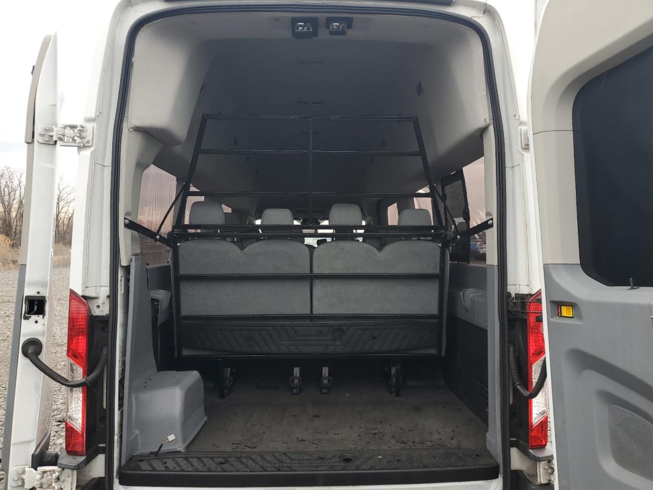 2015 Ford Transit - Image 13
