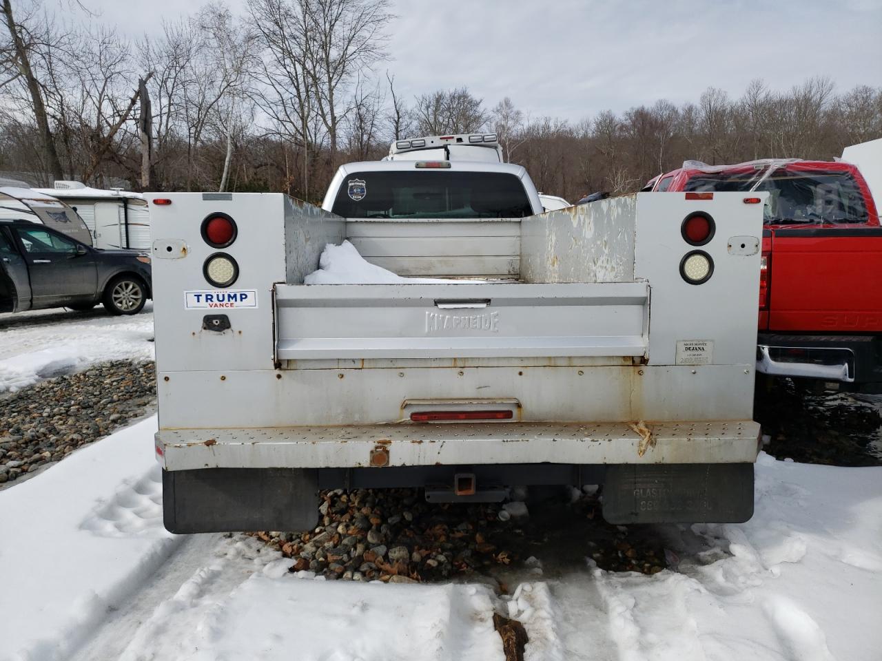 2011 Ford F350 - Image 6