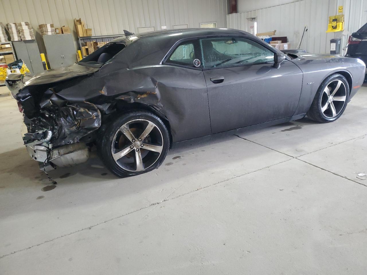 2016 Dodge Challenger - Image 3