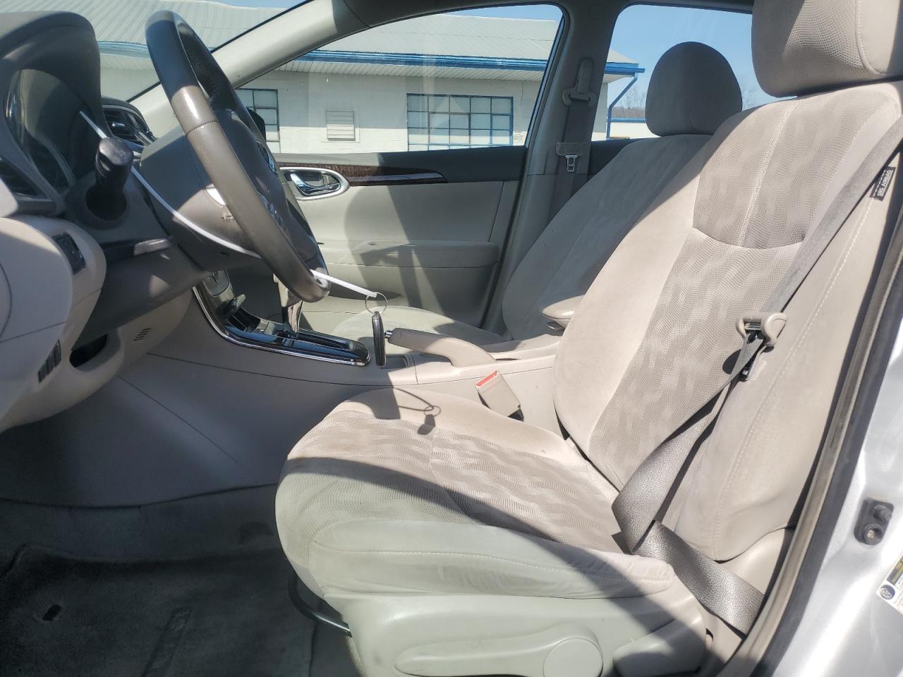 2013 Nissan Sentra - Image 7