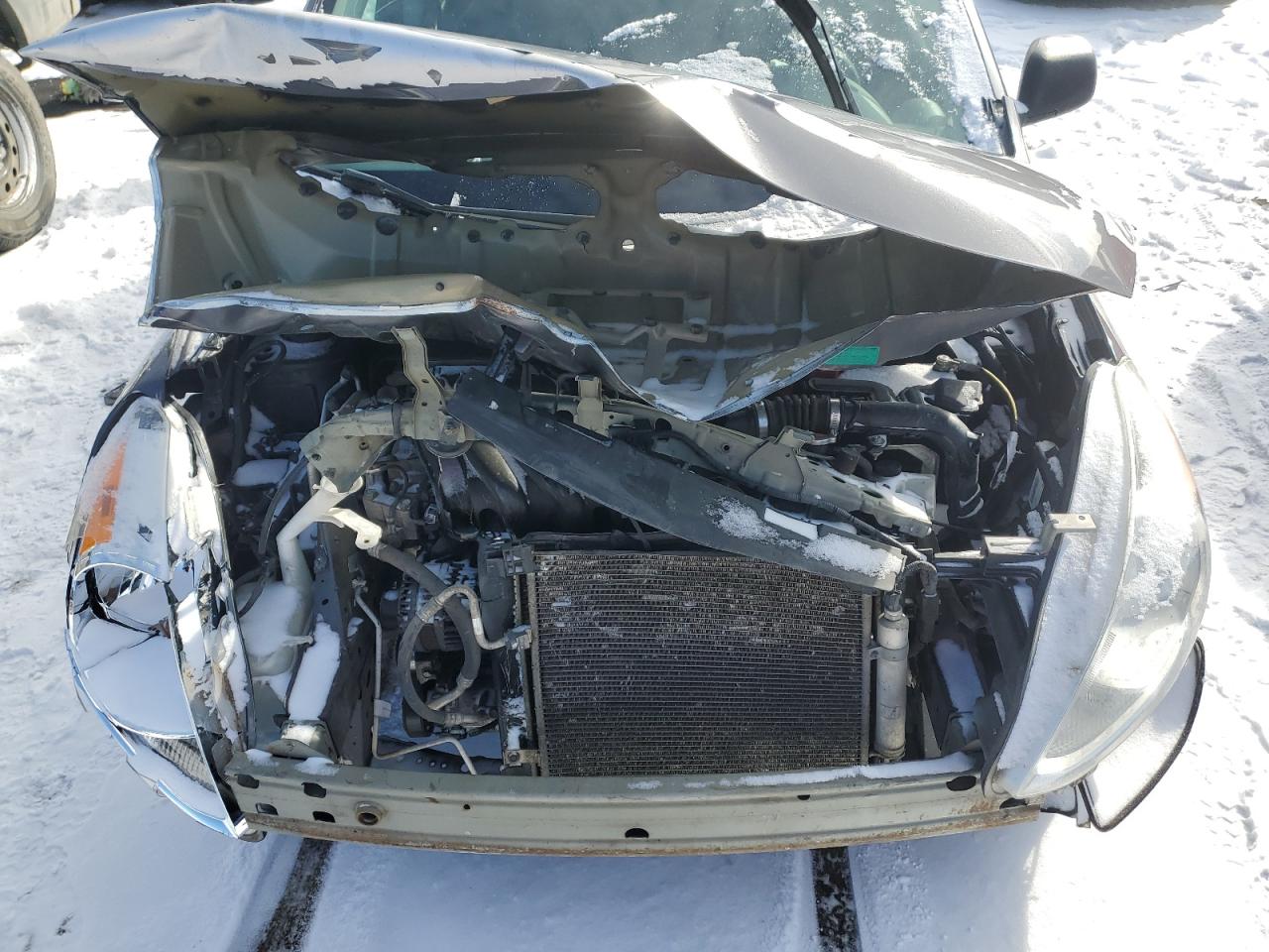 2015 Nissan Versa - Image 13