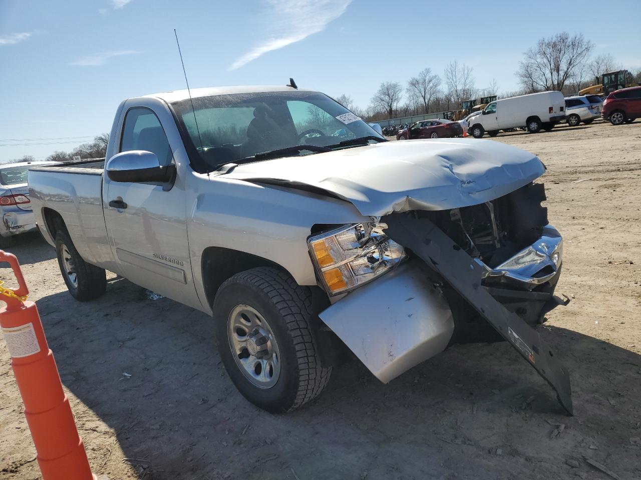 2011 Chevrolet Silverado - Image 4