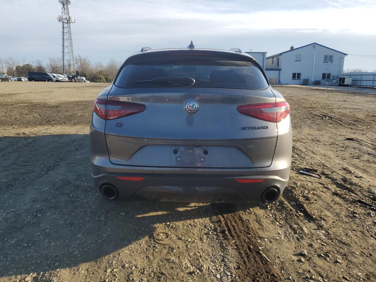 2019 Alfa Romeo Stelvio - Image 6