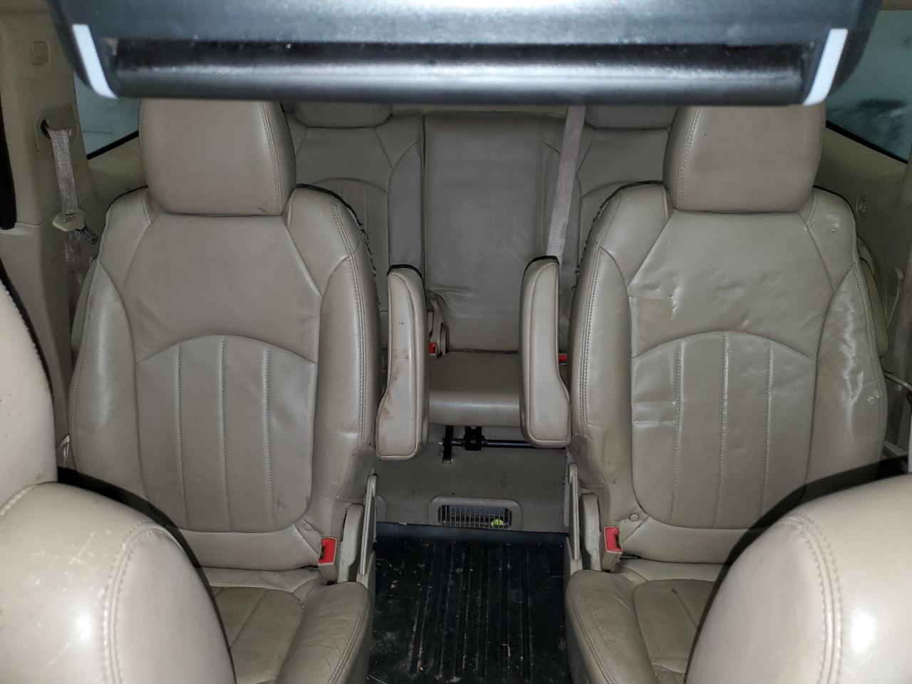 2011 Buick Enclave - Image 10