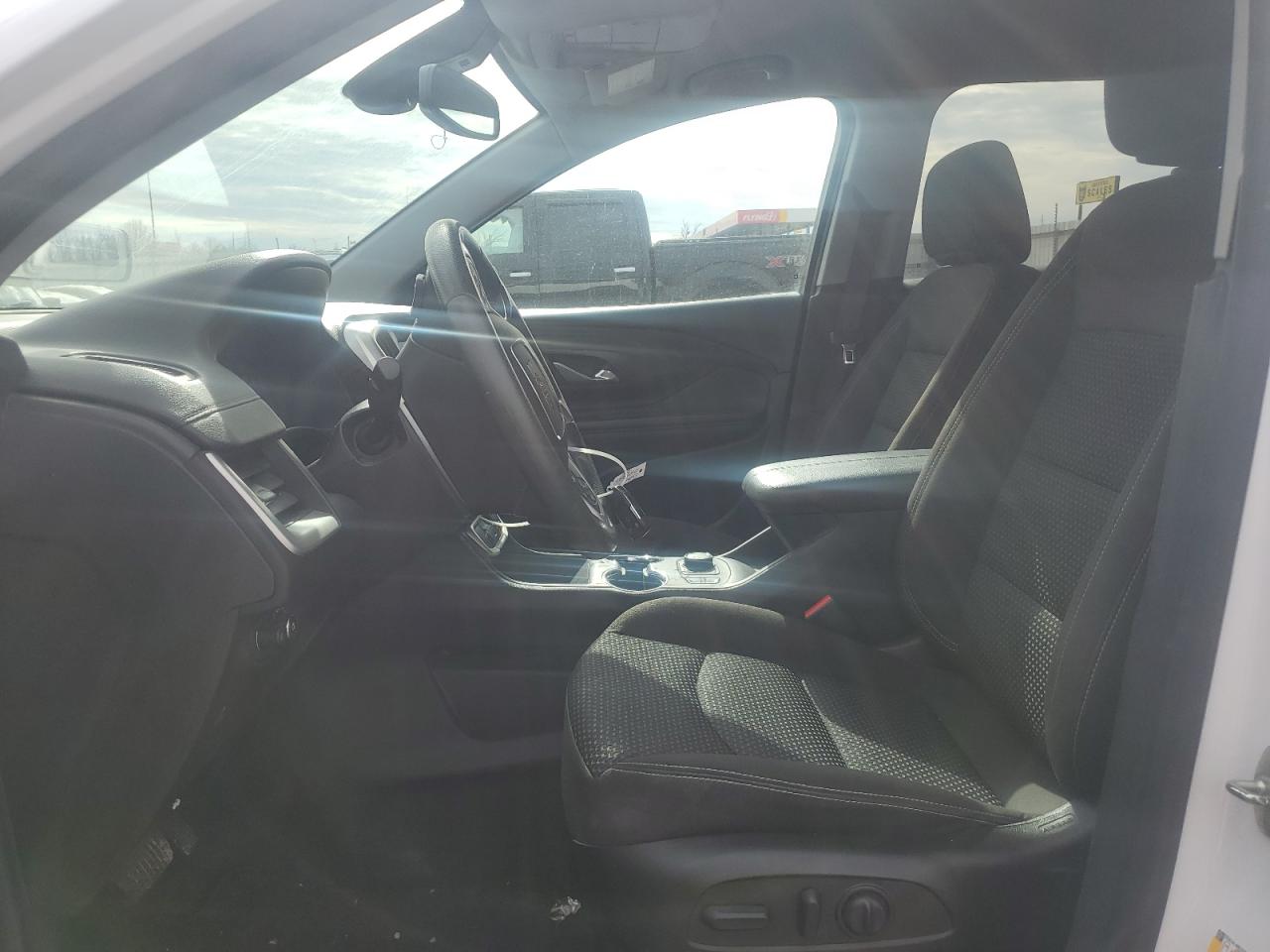 2022 GMC Terrain - Image 7