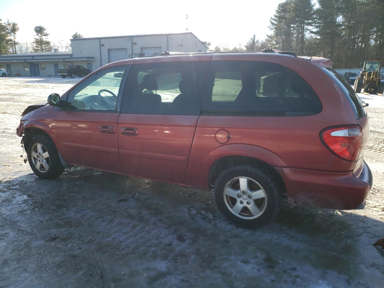 2005 Dodge Caravan - Image 2