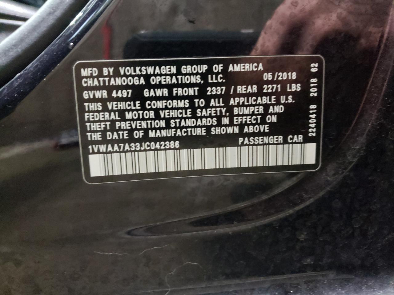 2018 Volkswagen Passat - Image 13