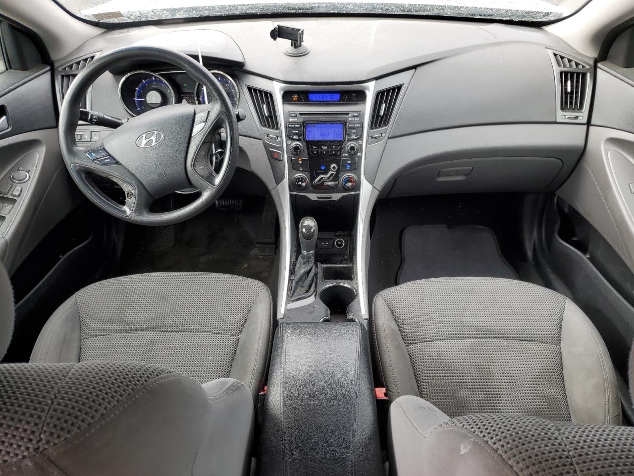 2012 Hyundai Sonata - Image 8
