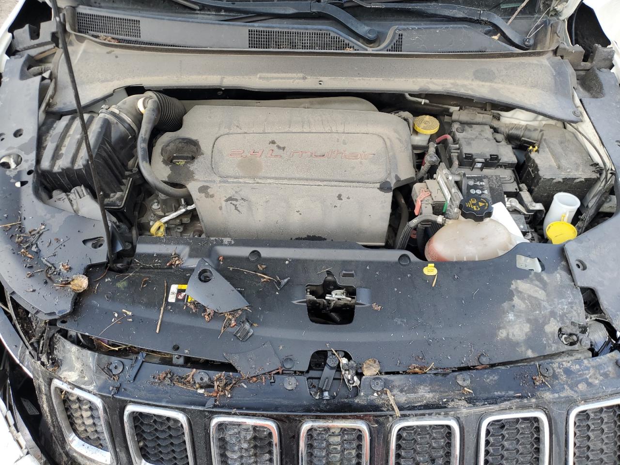 2018 Jeep Compass - Image 11