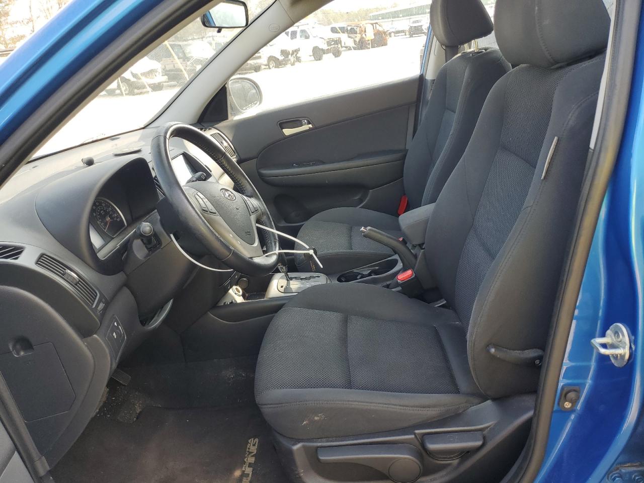 2009 Hyundai Elantra - Image 7