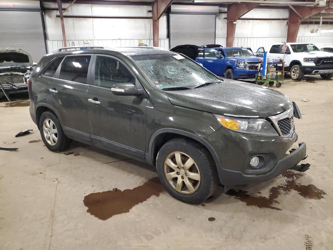2011 Kia Sorento - Image 4