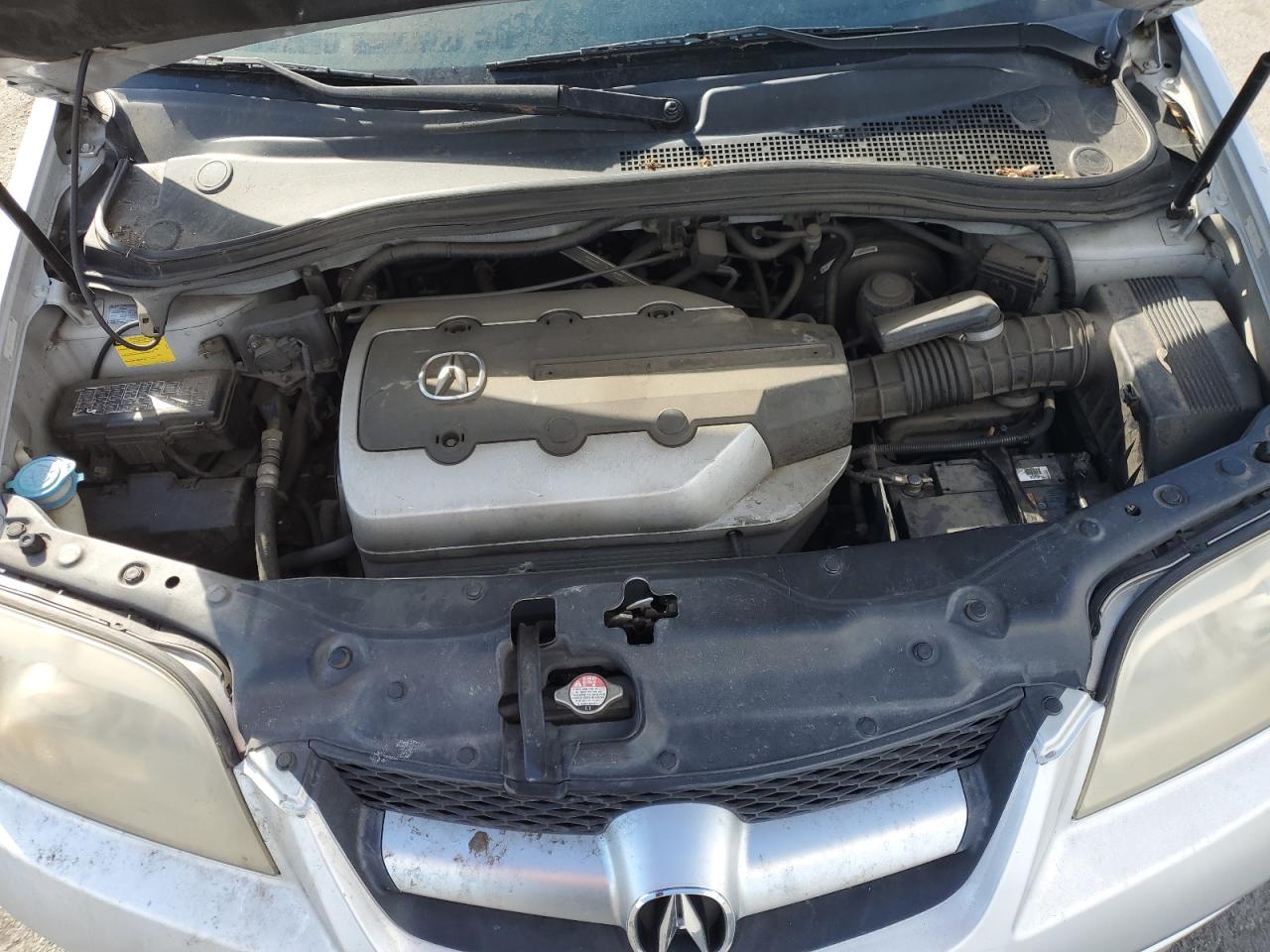 2004 Acura MDX - Image 12