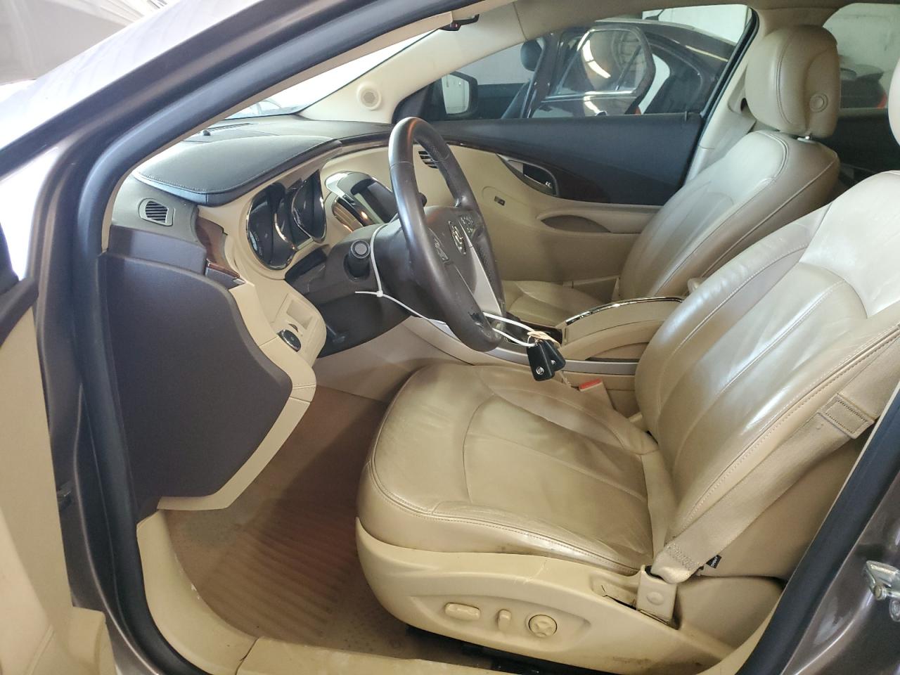 2011 Buick LaCrosse - Image 7