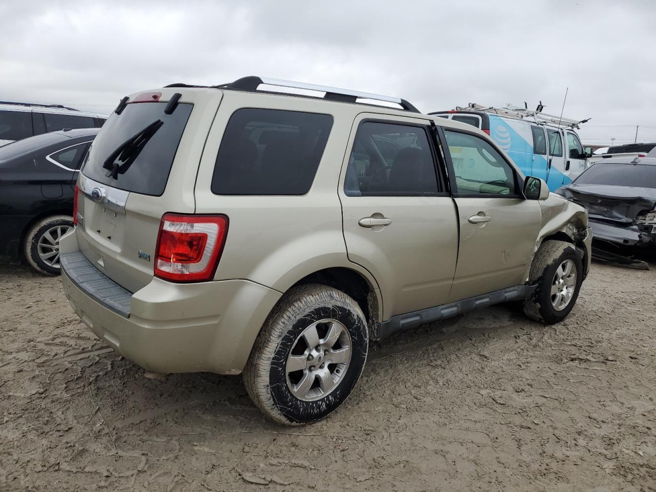 2011 Ford Escape - Image 3