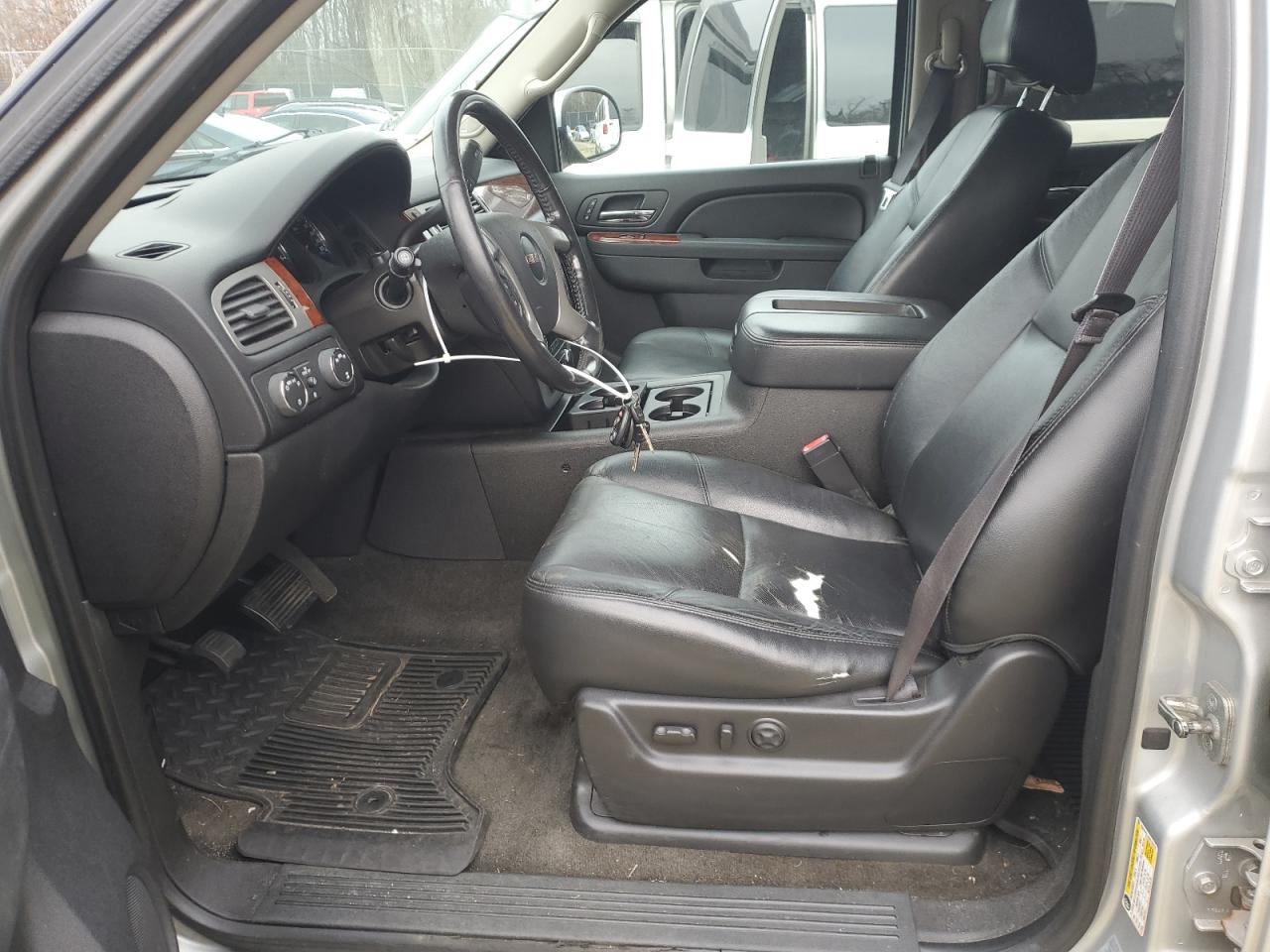 2013 GMC Yukon - Image 7