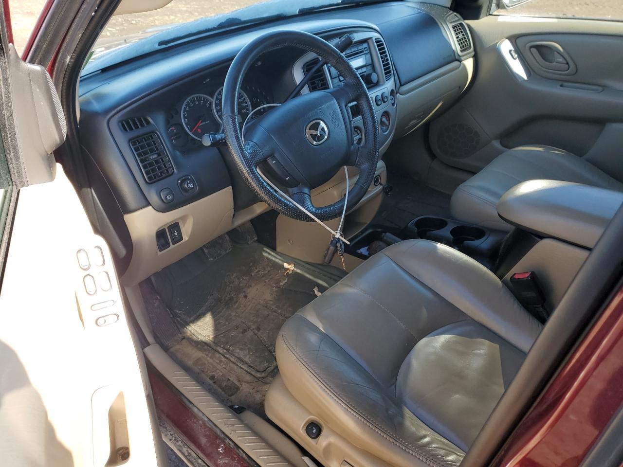 2004 Mazda Tribute - Image 8