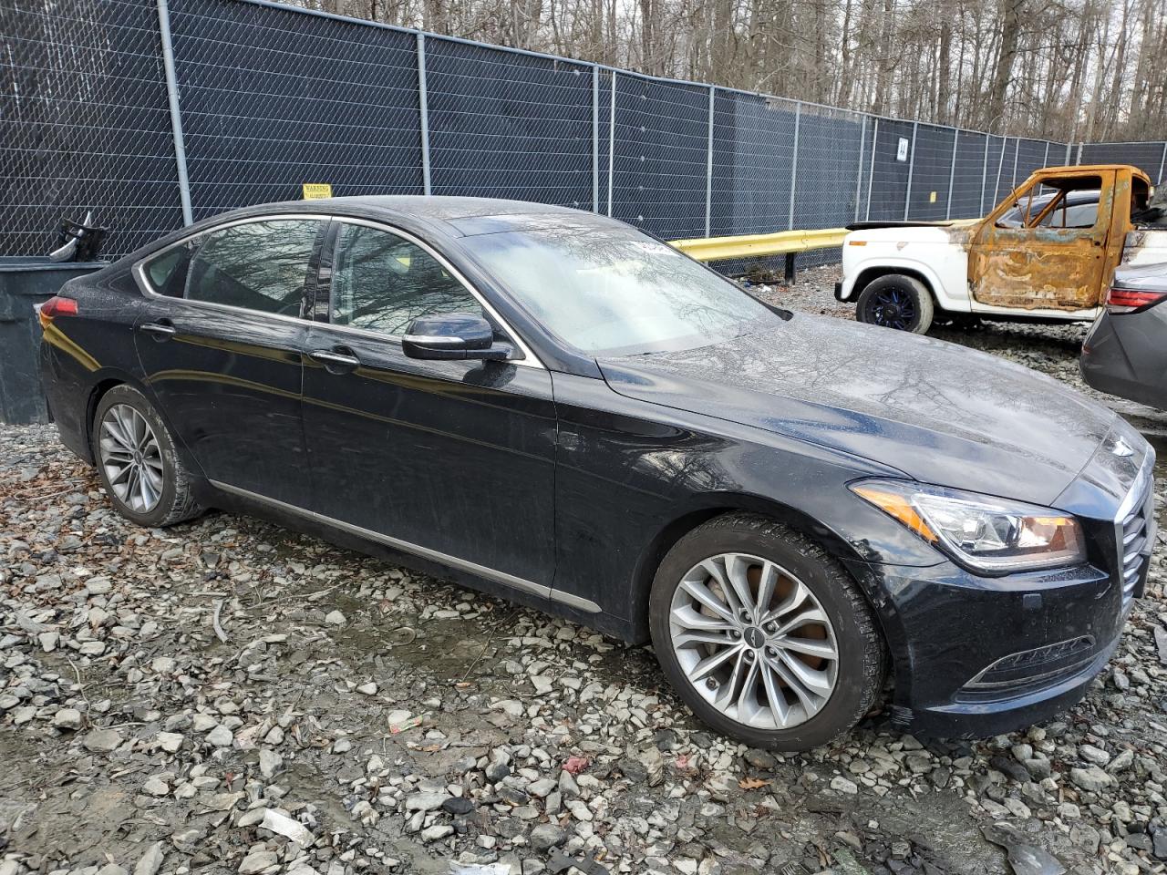 2015 Hyundai Genesis - Image 4