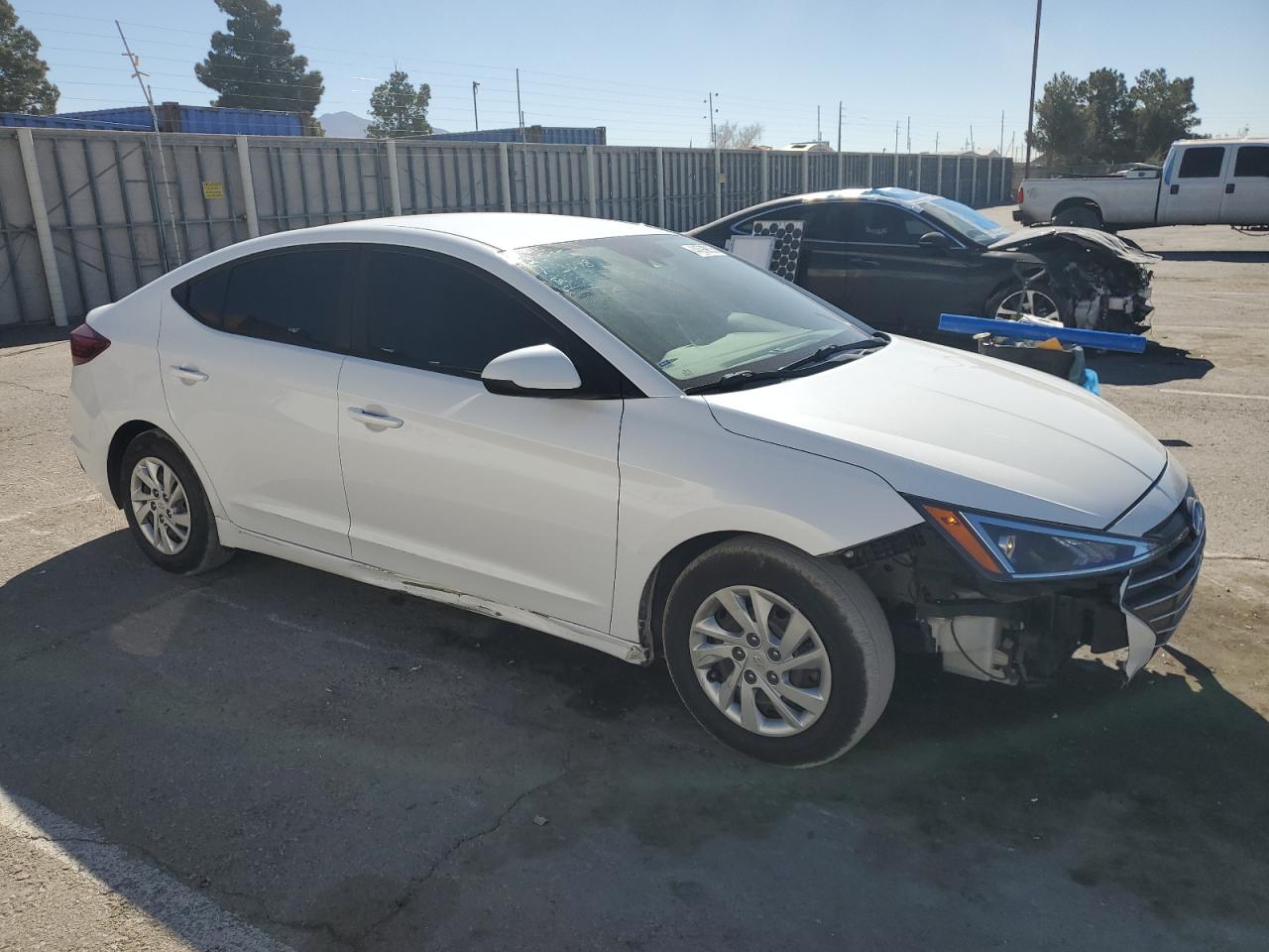 2020 Hyundai Elantra - Image 4