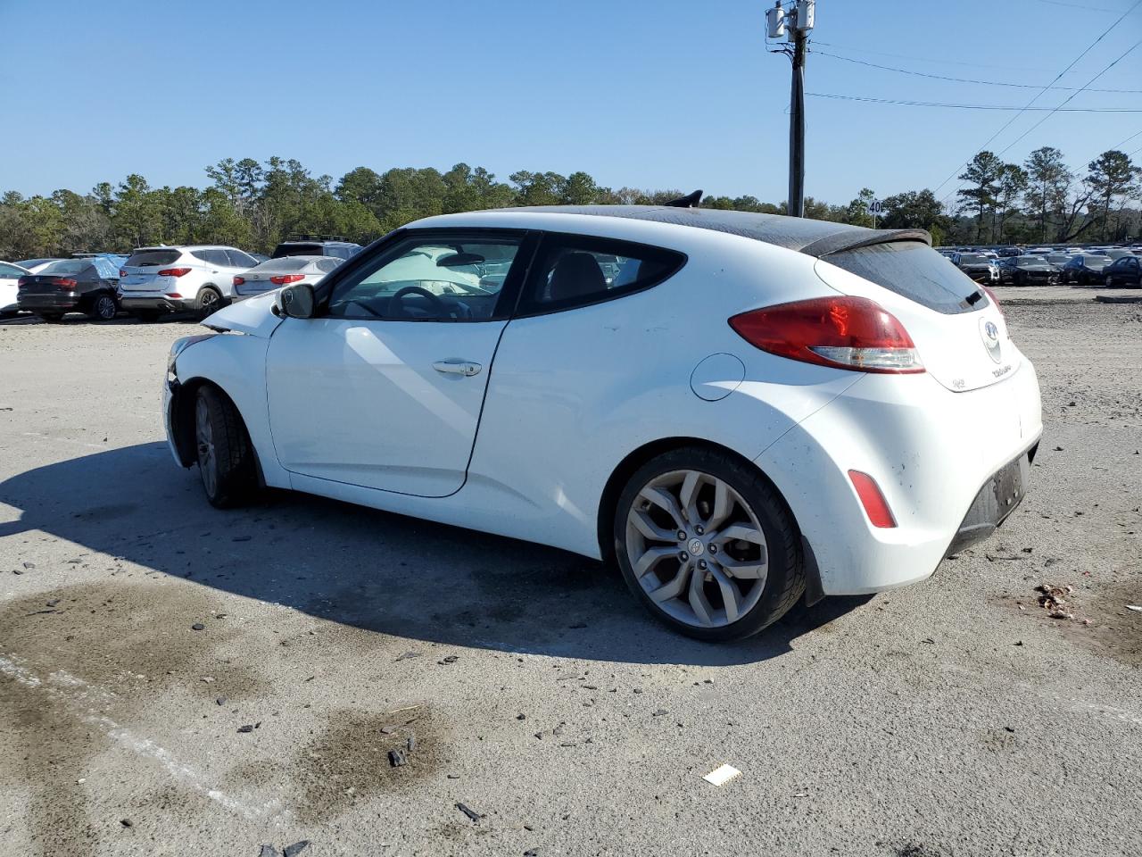 2012 Hyundai Veloster - Image 2