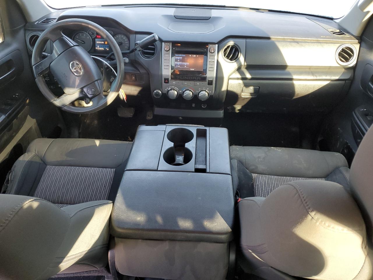 2015 Toyota Tundra - Image 8