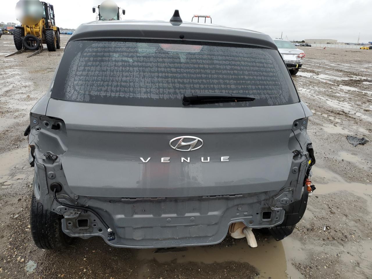 2021 Hyundai Venue - Image 6