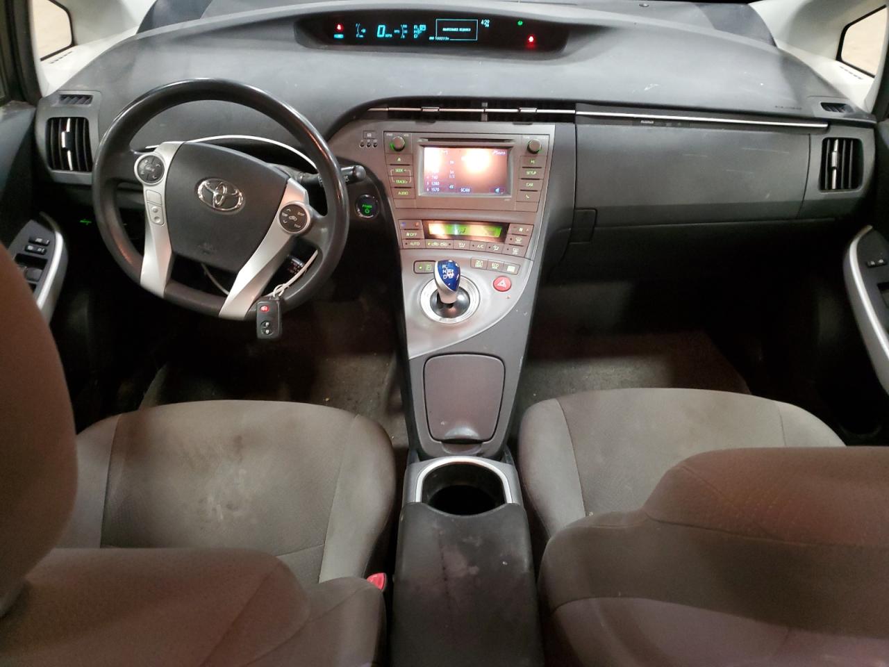 2012 Toyota Prius - Image 8