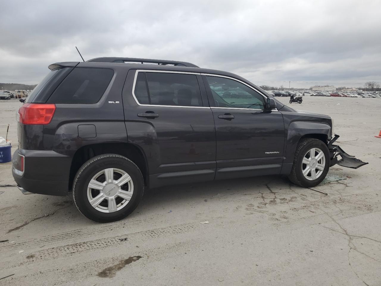 2016 GMC Terrain - Image 3