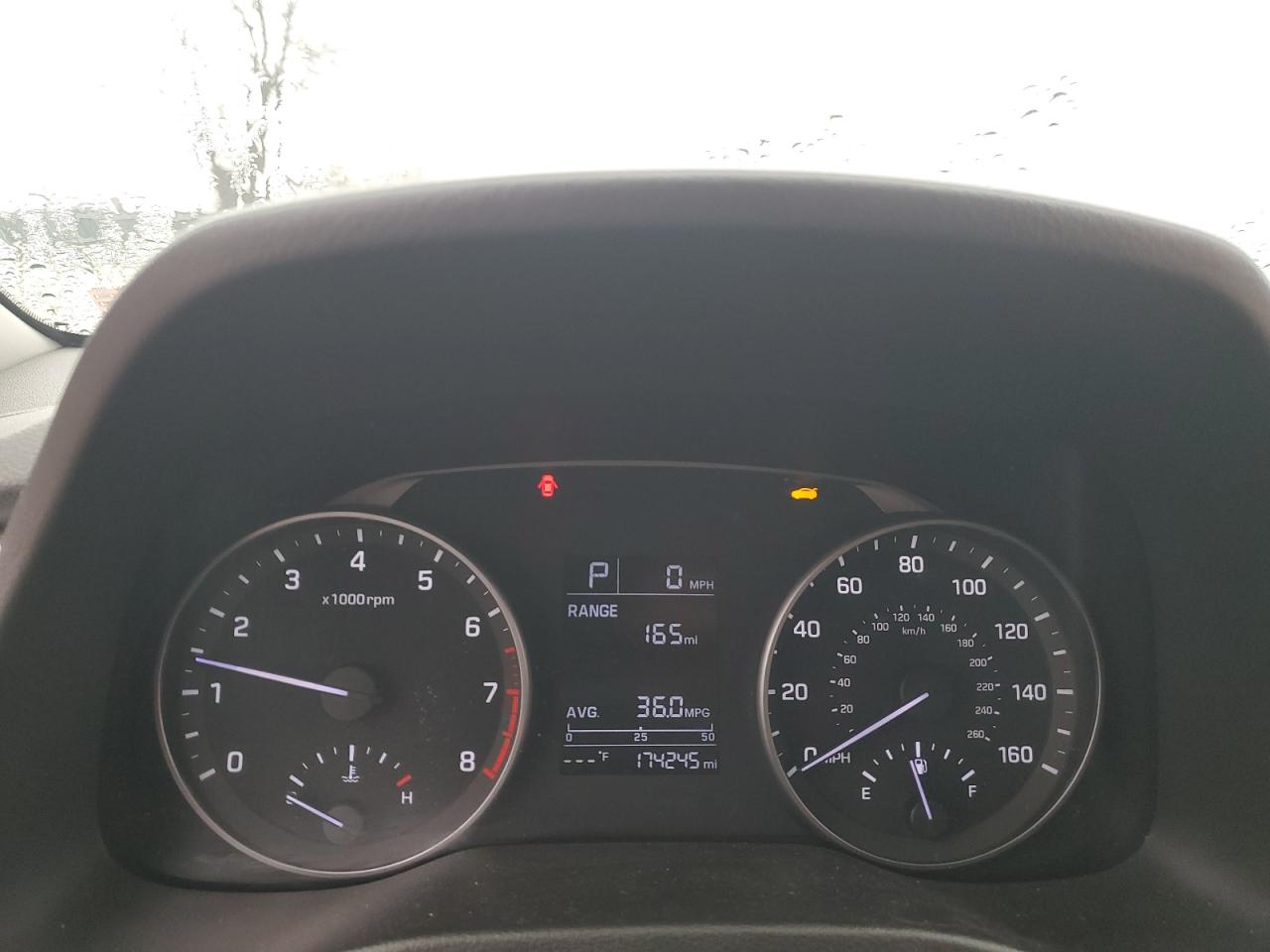 2017 Hyundai Elantra - Image 9
