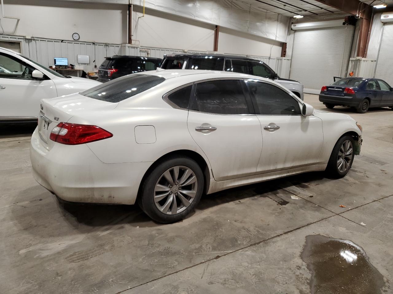 2013 Infiniti M - Image 3