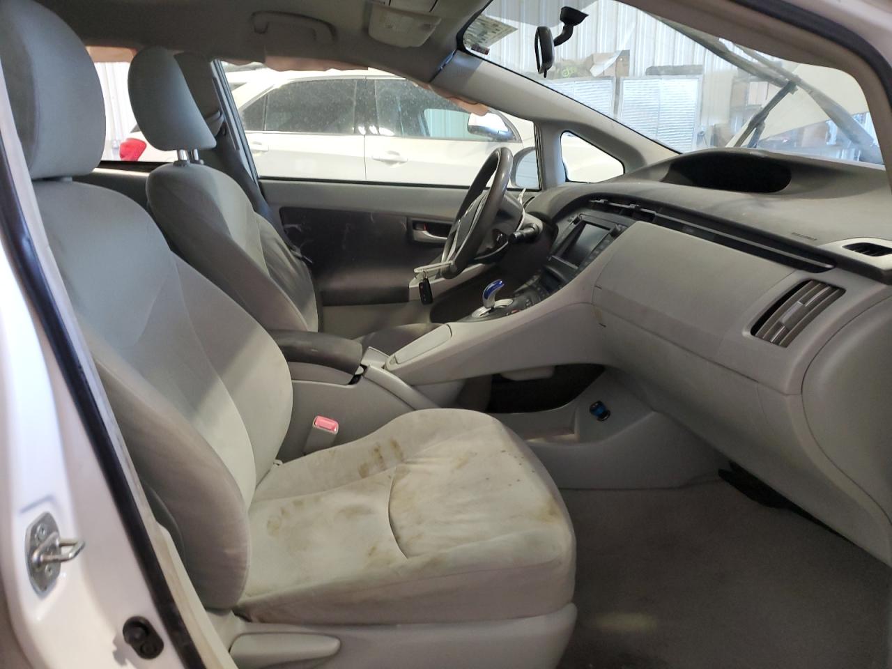 2010 Toyota Prius - Image 7
